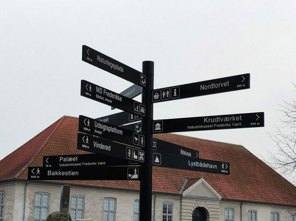 Fingerpost Halsmæs Kommune